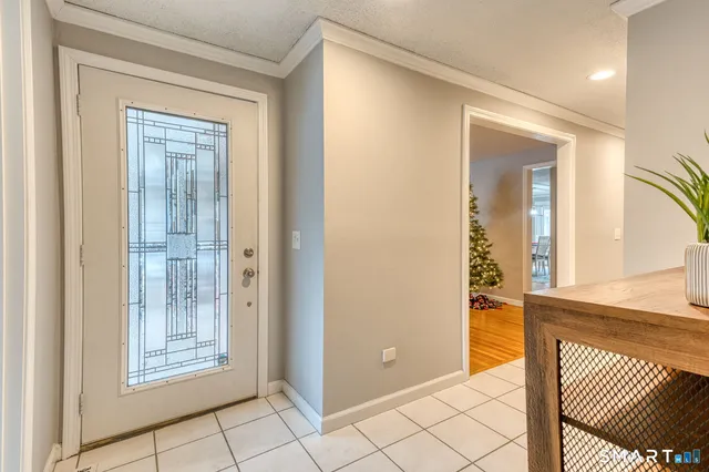 $619,900 | 64 Somerset Lane, Somers, CT 06071