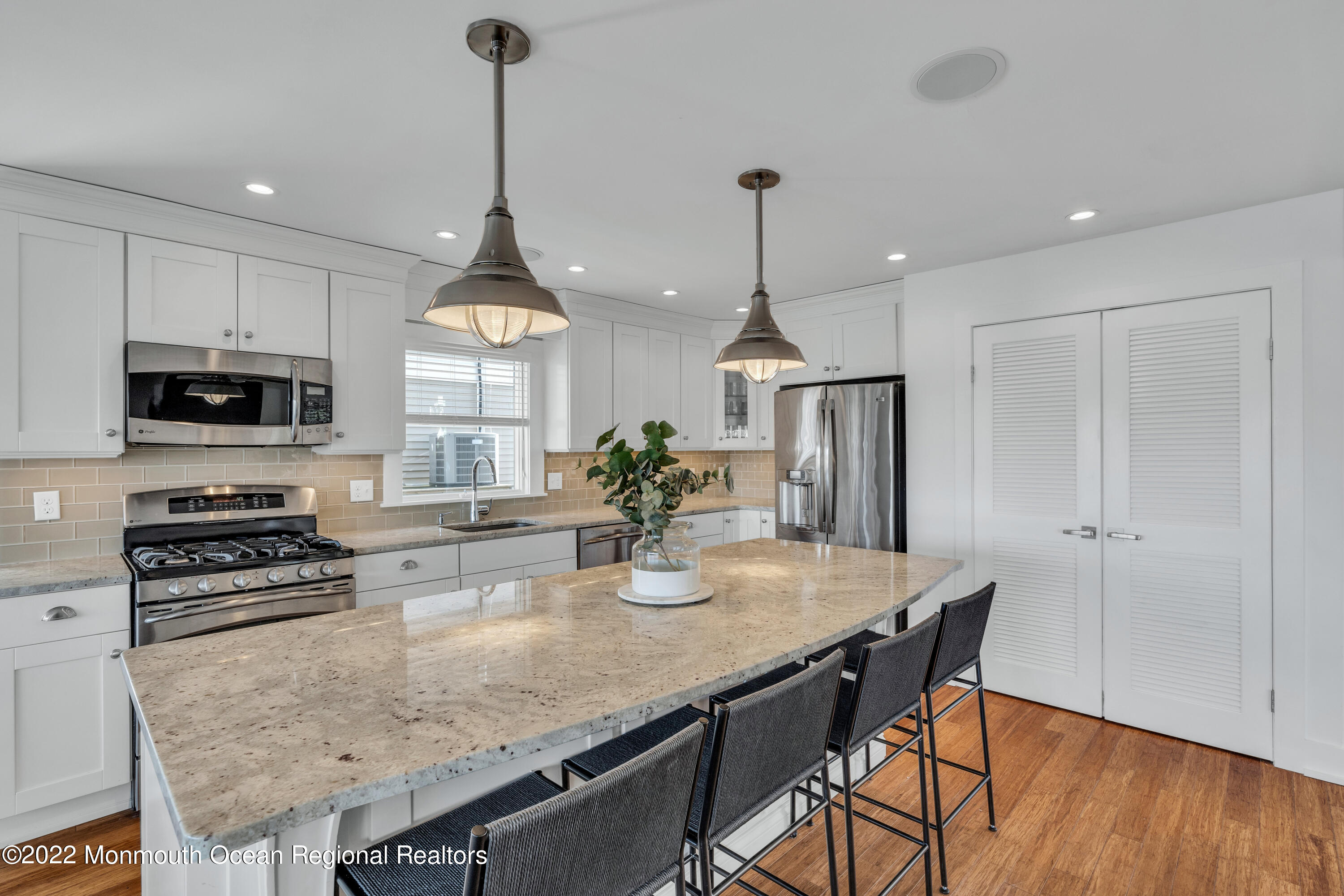 254 Harbor Court Lavallette, NJ 08735 - Photo 9 of 44 8