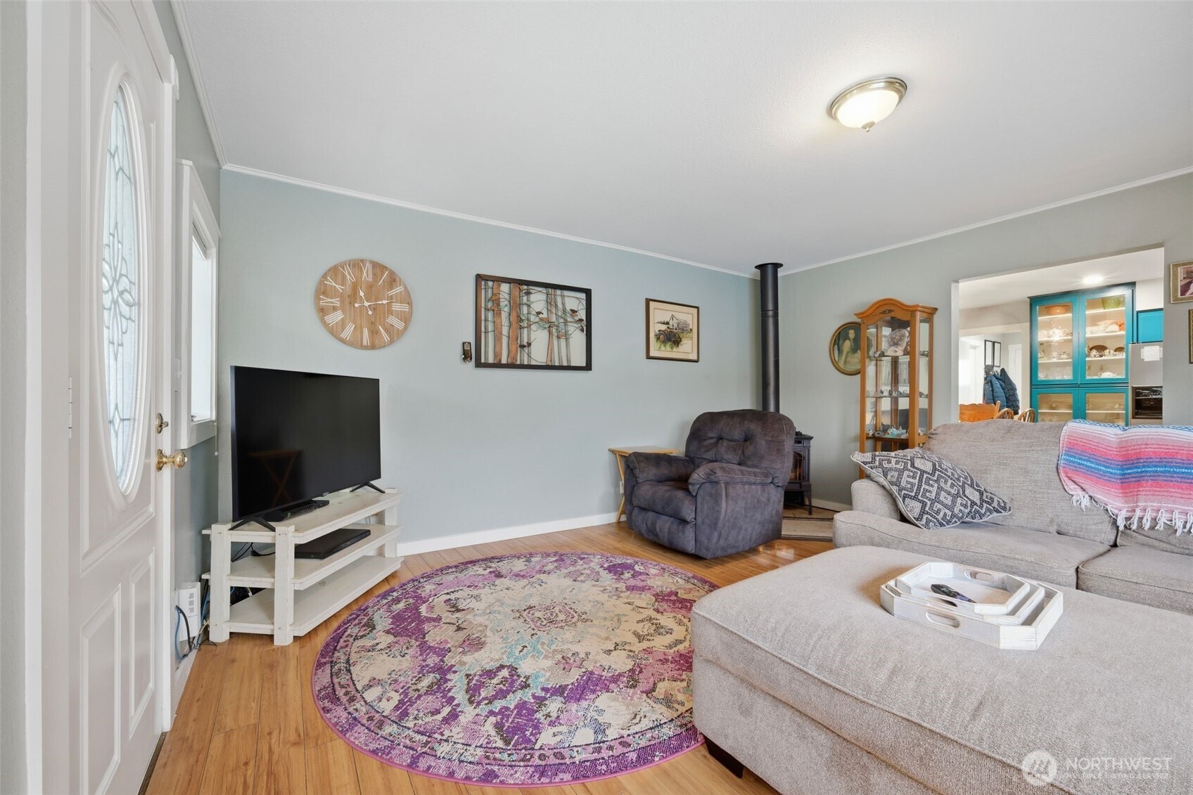 0 Jennings Street Sedro-Woolley, WA 98284 - Photo 3 of 40 a living room with furniture and a flat screen tv