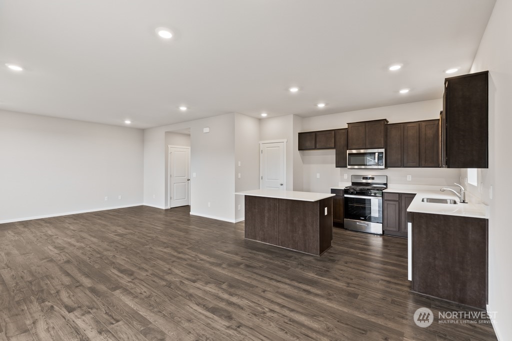 1328 Southwest Pendleton Way, Unit 159 Port Orchard, WA 98367 - Photo 10 of 27 Gallery Image 10