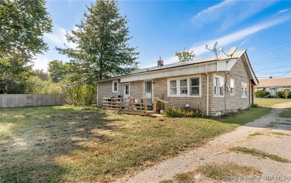$107,500 | 102 South Lapping Avenue, Hardinsburg, IN 47125