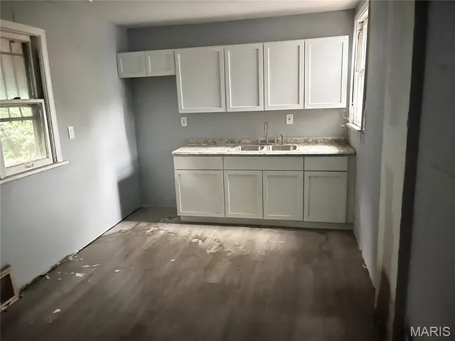 $34,900 | 2721 Old Hanley Road, St. Louis, MO 63114