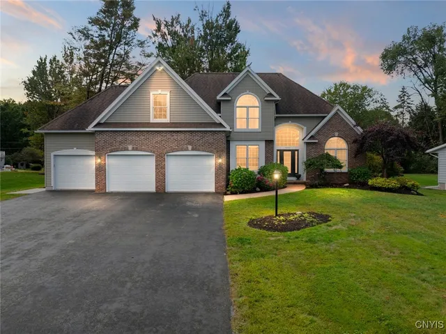 $659,900 | 8642 Teugega Point Road, Western, NY 13440