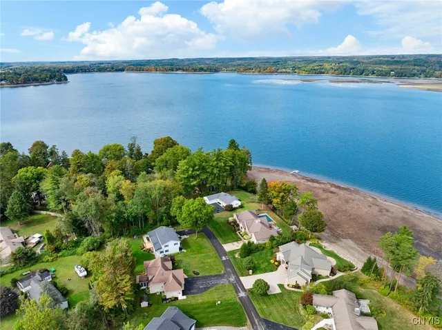 $659,900 | 8642 Teugega Point Road, Western, NY 13440