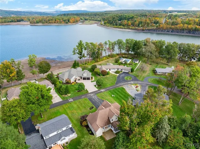 $659,900 | 8642 Teugega Point Road, Western, NY 13440