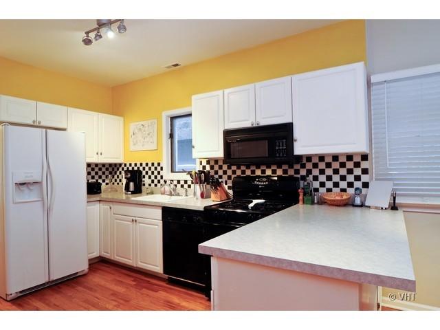 1628 North Bell Avenue, Unit 2 Chicago, IL 60647 - Photo 3 of 10