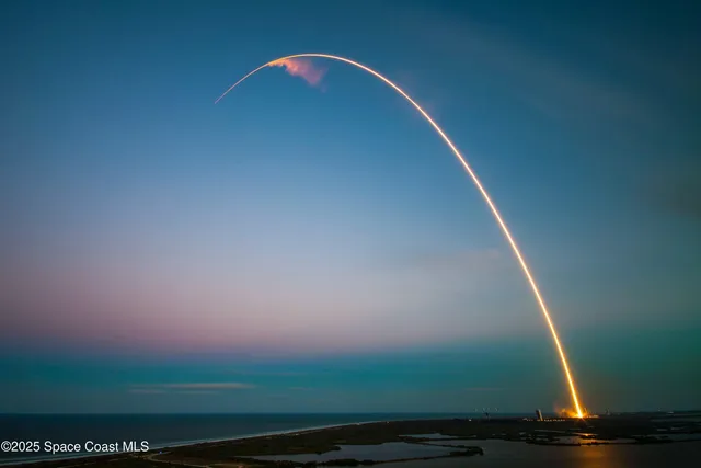 $2,900 | 106 Delvalle Street, Melbourne Beach, FL 32951