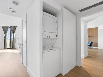 $725,000 | 2000 Island Boulevard, Unit 903, Aventura, FL 33160