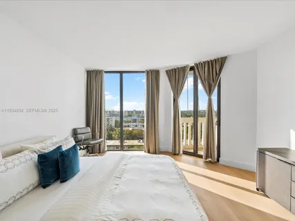 $725,000 | 2000 Island Boulevard, Unit 903, Aventura, FL 33160