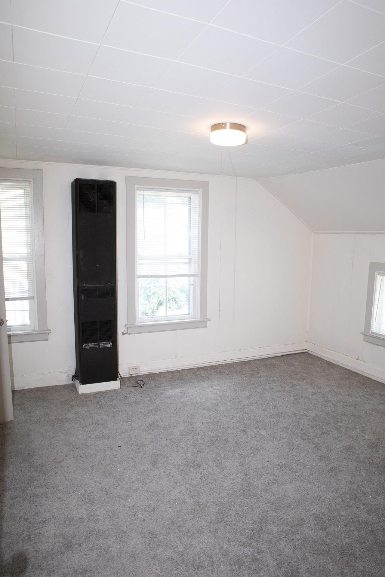 317 Pleasant Street Bennington, VT 05201 - Photo 10 of 40