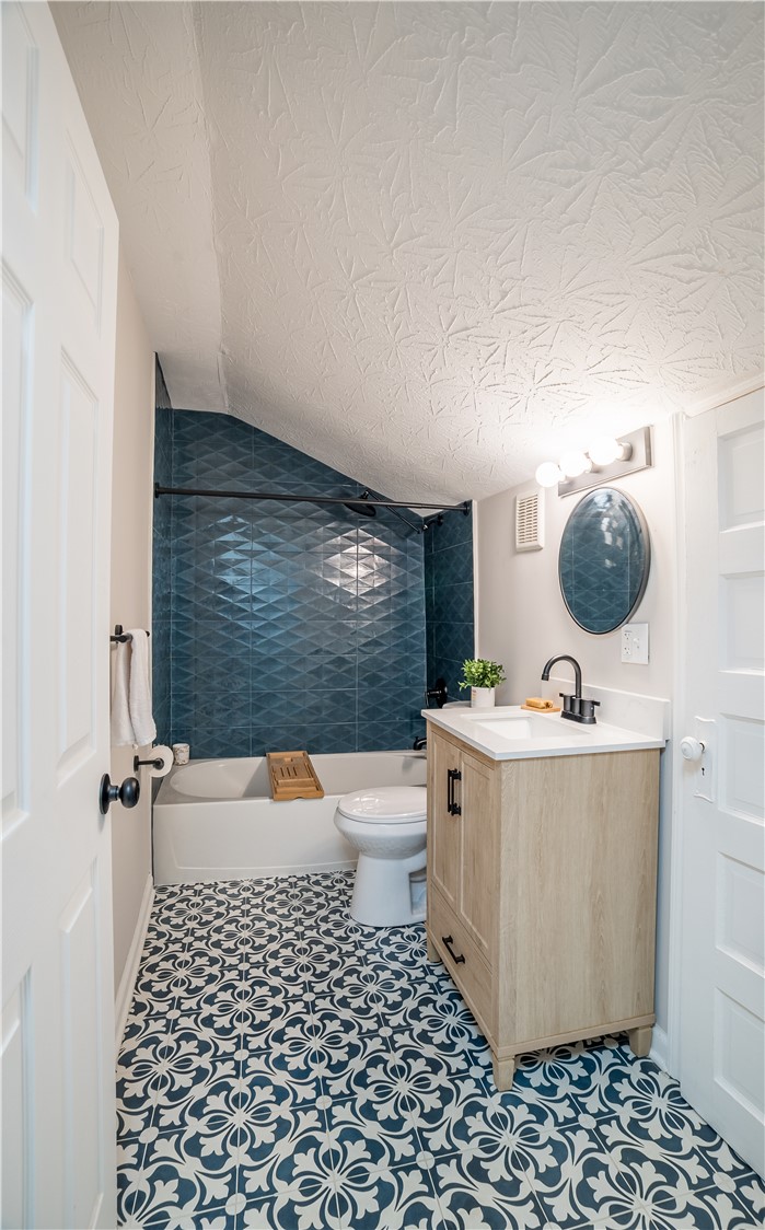 1287 West Galbraith Road Cincinnati, OH 45231 - Photo 25 of 37 Gallery Image 25