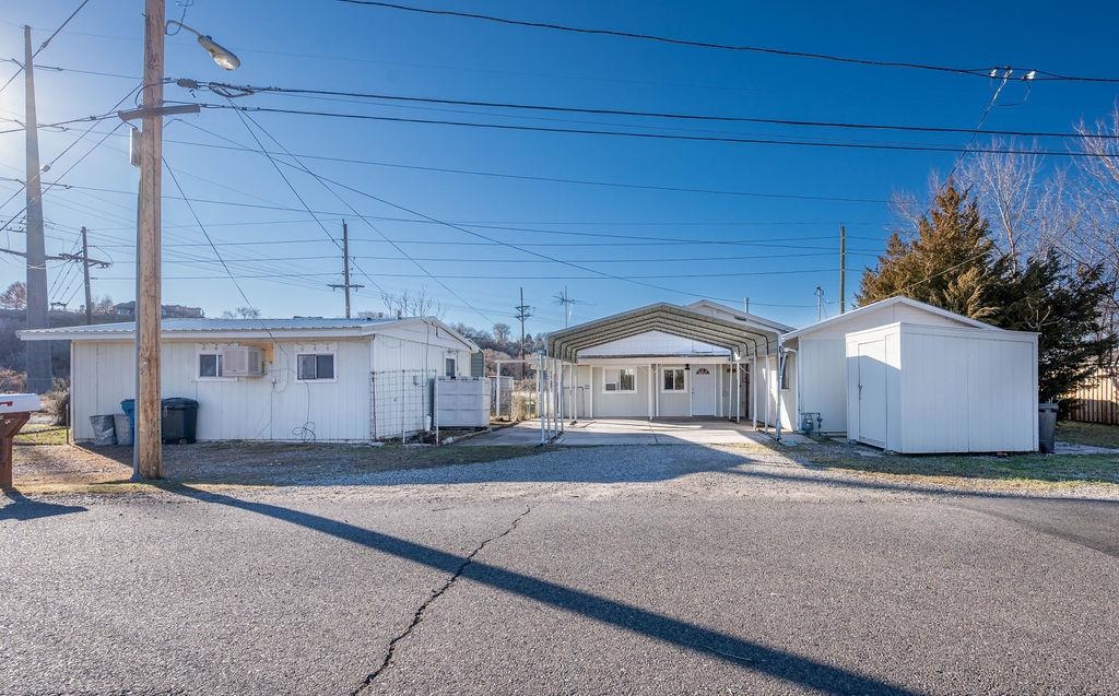 332 Lake Road Grand Junction, CO 81507 - Photo 2 of 42