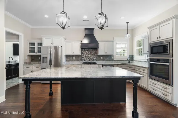 $499,000 | 4721 Pleasant Breeze Drive, Olive Branch, MS 38654