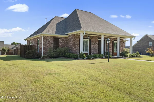 $499,000 | 4721 Pleasant Breeze Drive, Olive Branch, MS 38654