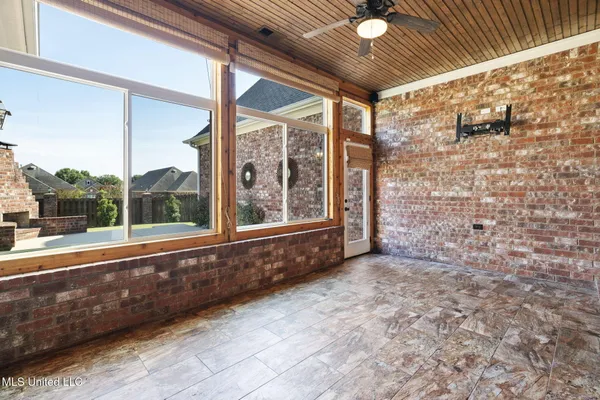 $499,000 | 4721 Pleasant Breeze Drive, Olive Branch, MS 38654