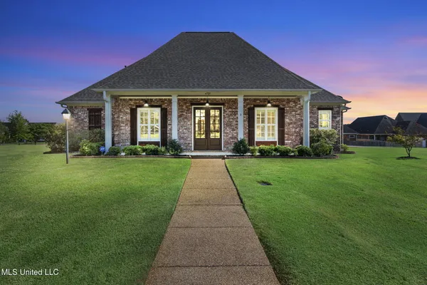$499,000 | 4721 Pleasant Breeze Drive, Olive Branch, MS 38654