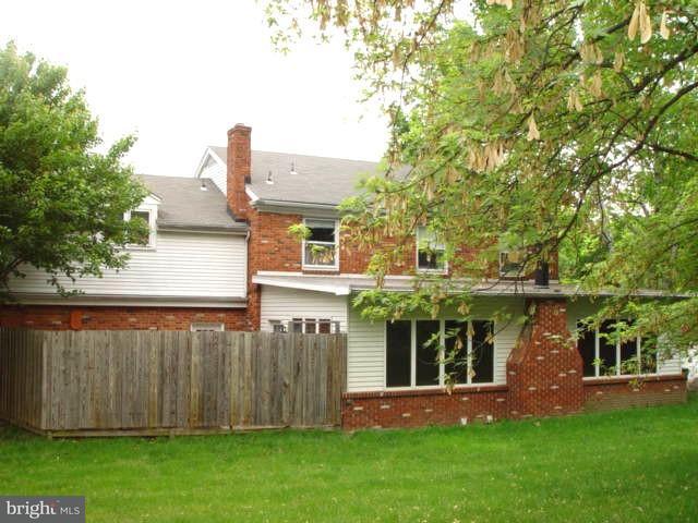 1117 Mill Mar Road Lancaster, PA 17601 - Photo 4 of 12 Gallery Image 4