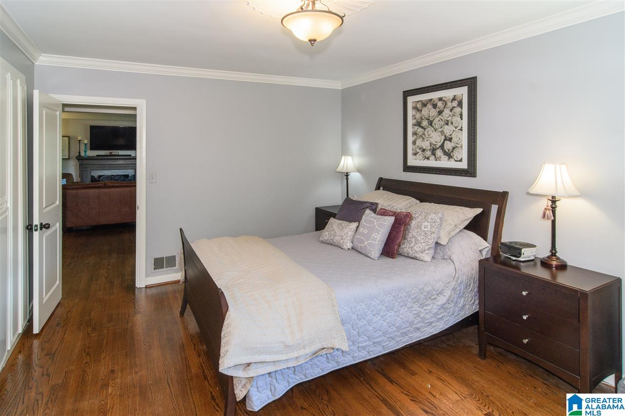 100 Windhaven Road Birmingham, AL 35209 - Photo 15 of 34