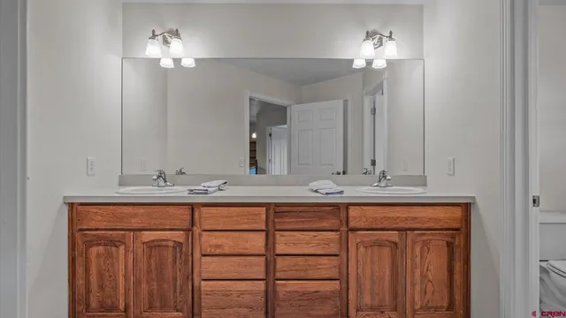 a view of a walk in closet