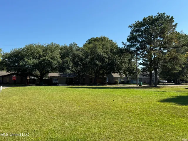 $15,000 | 0 Dixie Drive, Picayune, MS 39466