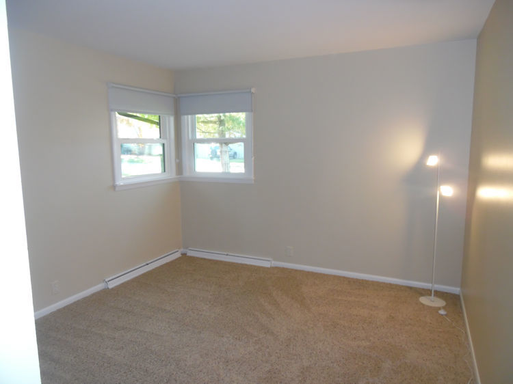 1111 10th Avenue Rochelle, IL 61068 - Photo 8 of 17 an empty room with a window
