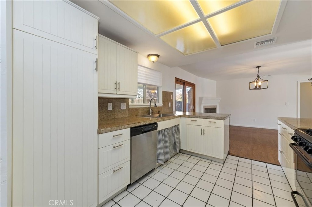 5865 Green Valley Road Riverside, CA 92504 - Photo 17 of 33