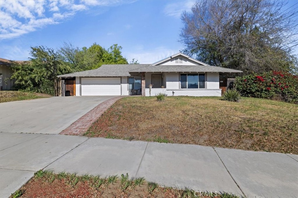 5865 Green Valley Road Riverside, CA 92504 - Photo 2 of 33