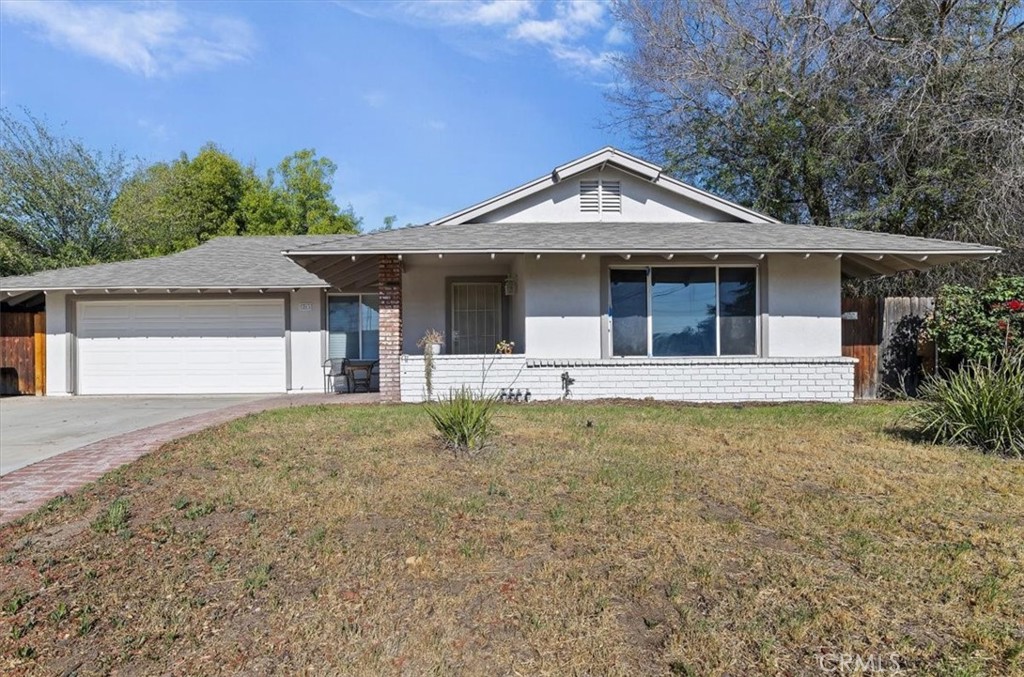5865 Green Valley Road Riverside, CA 92504 - Photo 4 of 33