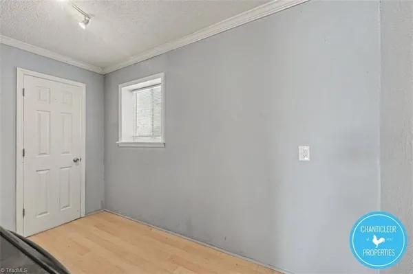 $695 | 1047 West Academy Street, Unit 7, Winston-Salem, NC 27101