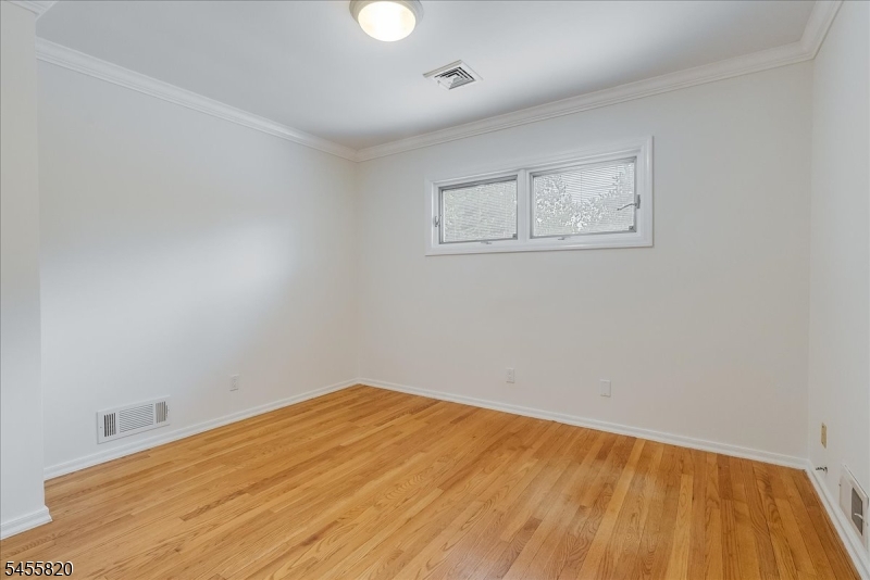 119 Squire Hill Road Montclair, NJ 07043 - Photo 22 of 34 Gallery Image 22