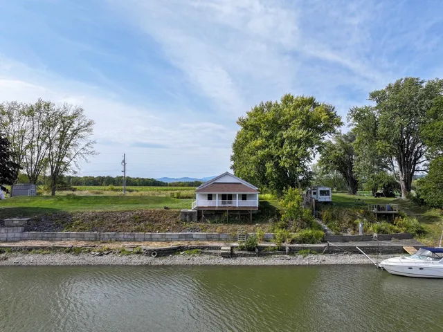 $399,000 | 58 Riverview Street, Ferrisburgh, VT 05491