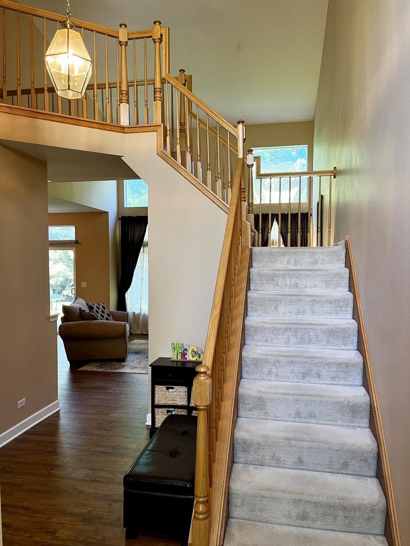 1985 Misty Ridge Lane Aurora, IL 60503 - Photo 2 of 20 Gallery Image 2