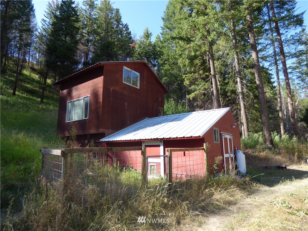 207 Buzzard Lake Road Okanogan, WA 98840 - Photo 8 of 11 Gallery Image 8