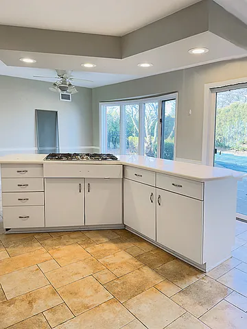 $735,000 | 19-w084 19-w084 N Chateaux Avenue, Oak Brook, IL 60523