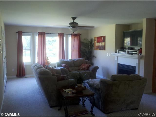 Den/Family/Great Room