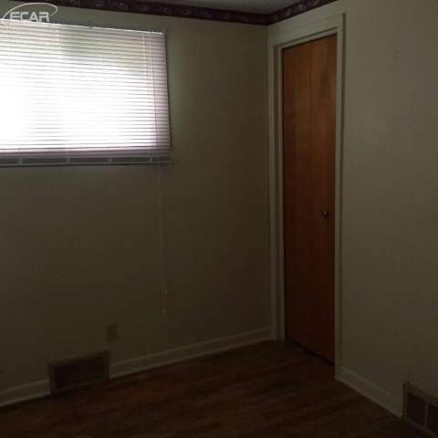 4375 Grange Hall Road Holly, MI 48442 - Photo 8 of 10 20442981-7.JPG