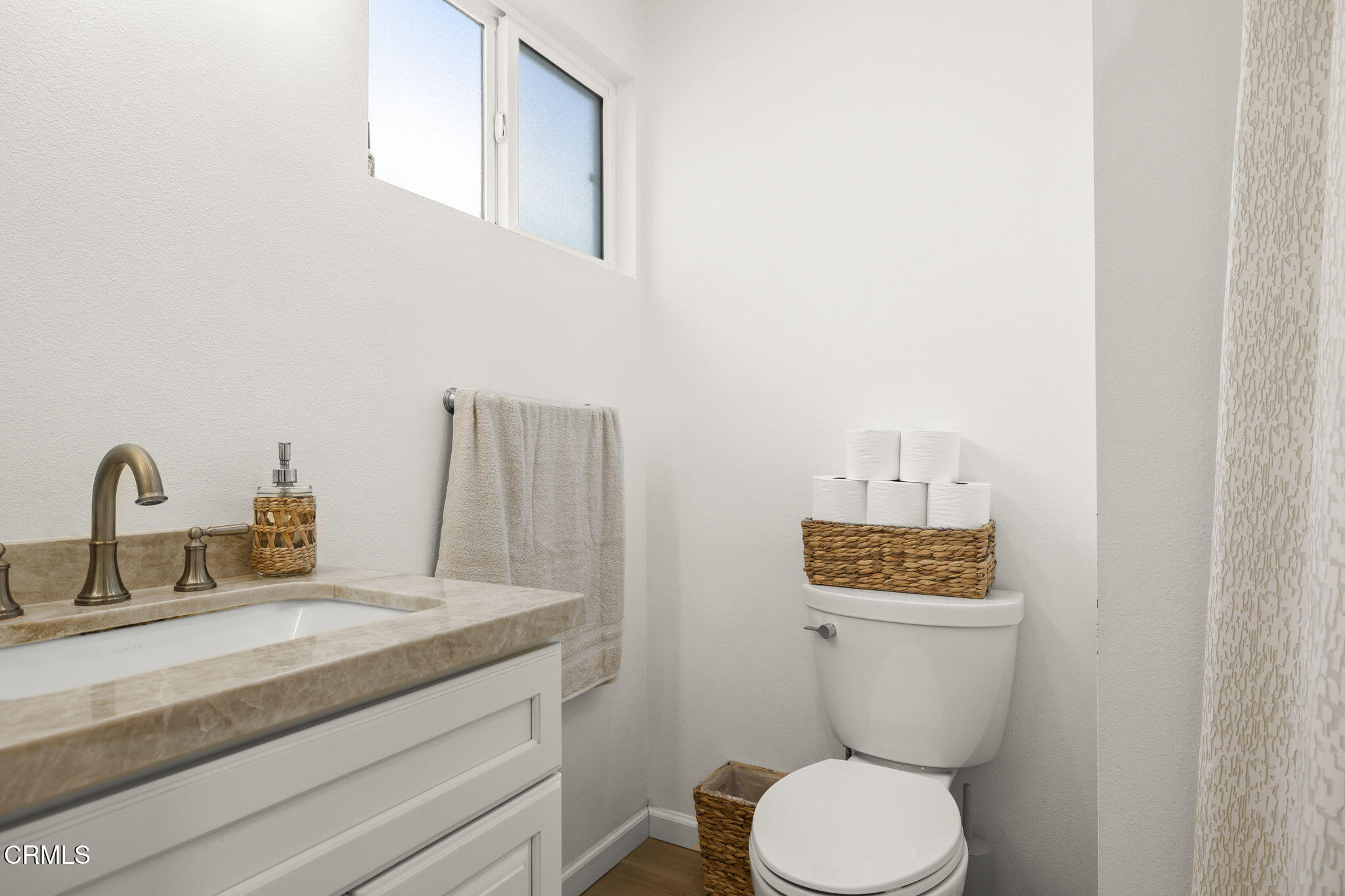 911 Elder Street Oxnard, CA 93036 - Photo 29 of 34 29-web-or-mls-UpmarketMedia-911Eld-45