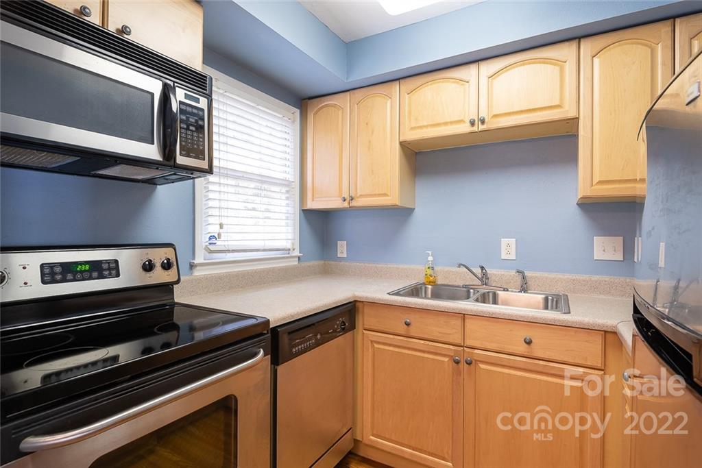 4319 Walker Road, Unit B Charlotte, NC 28211 - Photo 14 of 19 Gallery Image 14