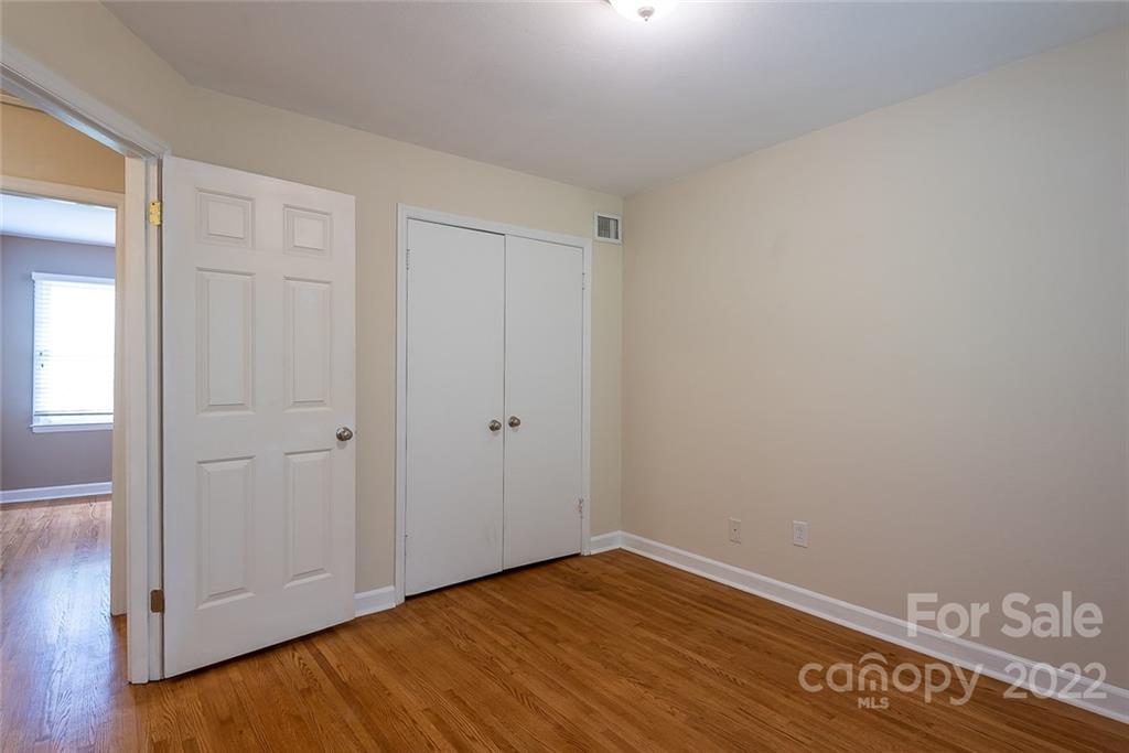 4319 Walker Road, Unit B Charlotte, NC 28211 - Photo 16 of 19 Gallery Image 16