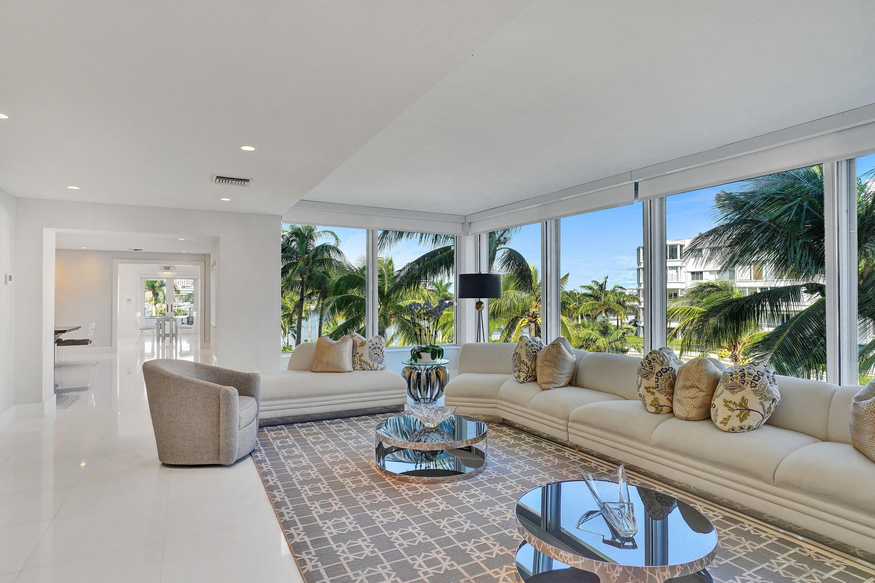 44 Cocoanut Row, Unit B 311 Palm Beach, FL 33480 - Photo 3 of 36 Living Room