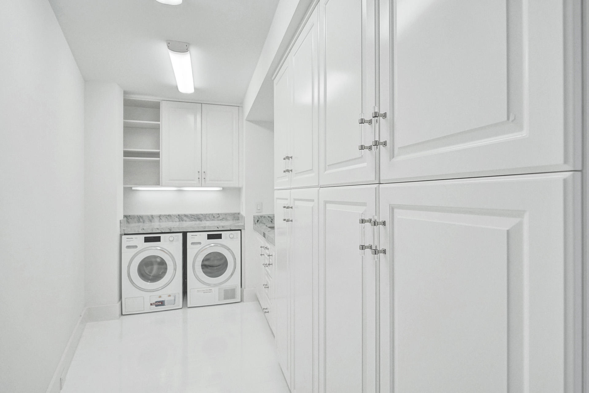 44 Cocoanut Row, Unit B 311 Palm Beach, FL 33480 - Photo 32 of 36 Laundry Room