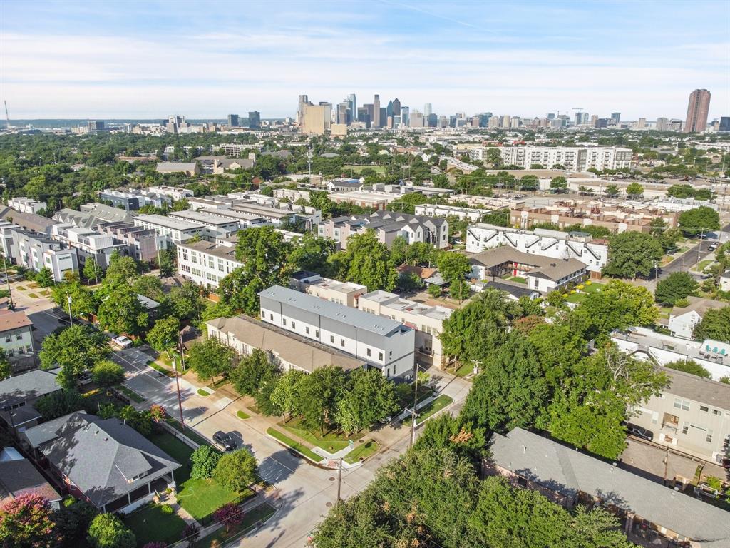 5810 Hudson Street, Unit 105 Dallas, TX 75206 - Photo 32 of 33 an aerial view of residential building with green space