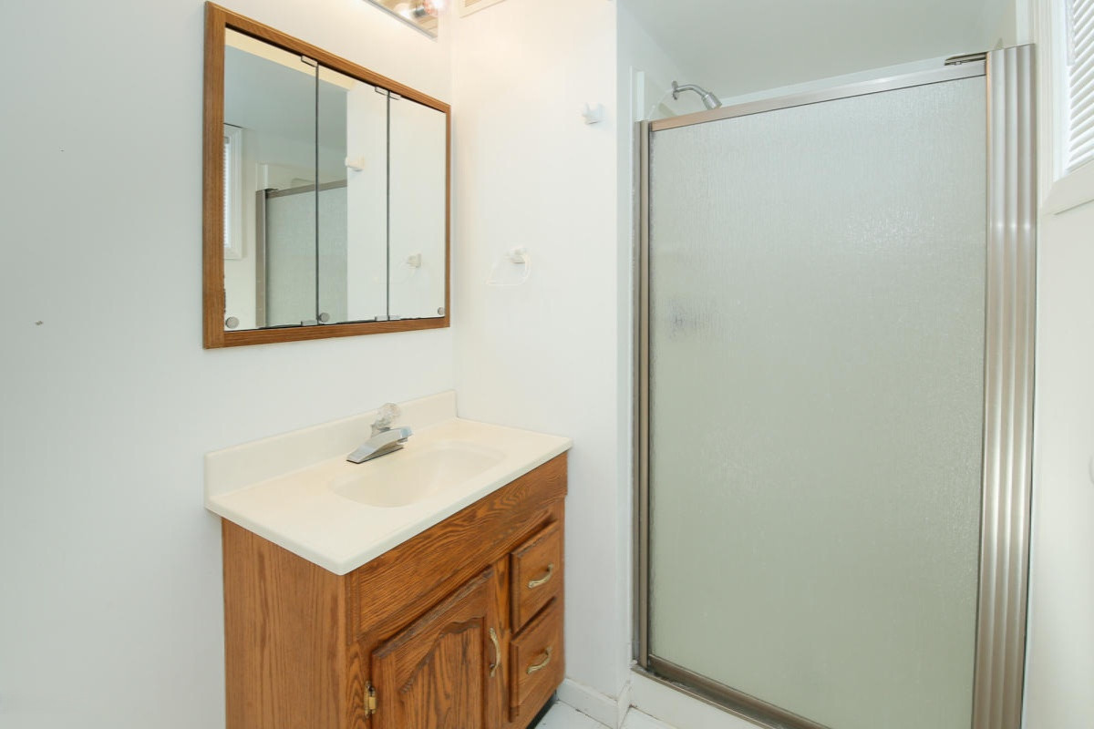 307 Pratt Road Kalamazoo, MI 49001 - Photo 18 of 23 307 Pratt-118
