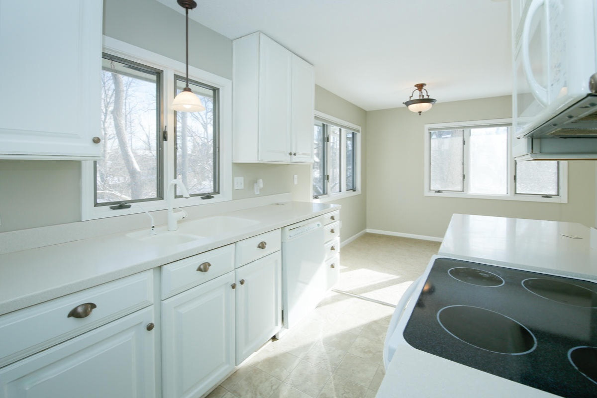 307 Pratt Road Kalamazoo, MI 49001 - Photo 9 of 23 307 Pratt-109