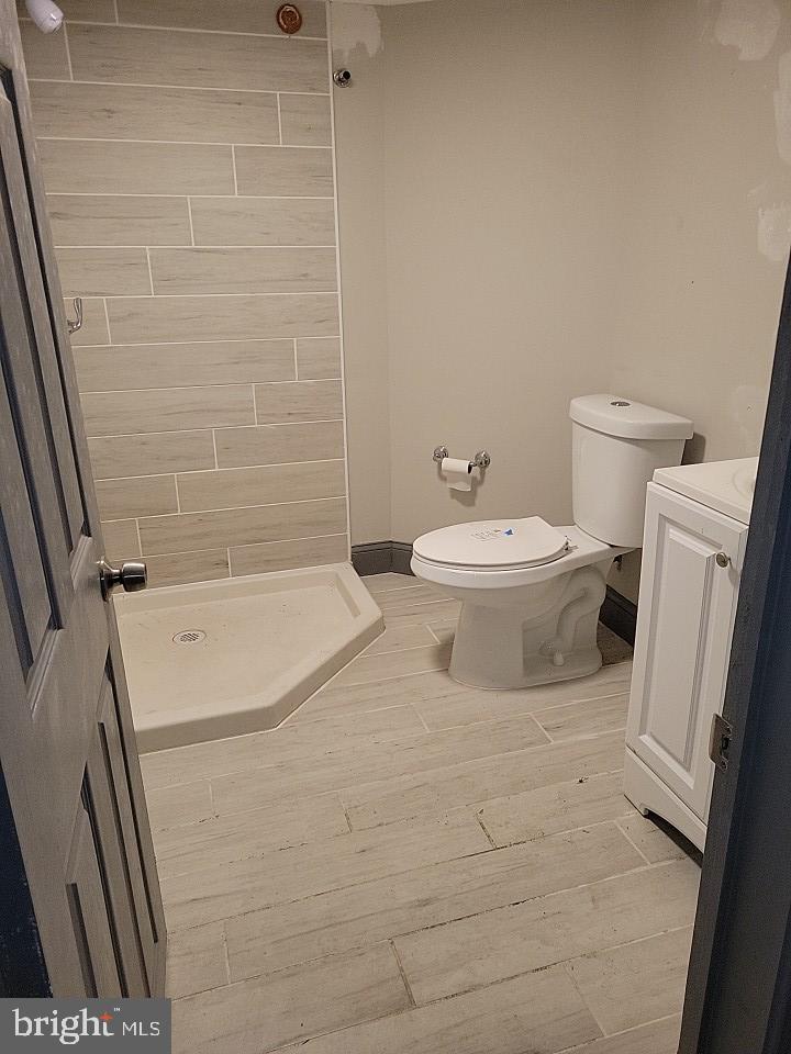 5707 Winner Avenue Baltimore, MD 21215 - Photo 8 of 9