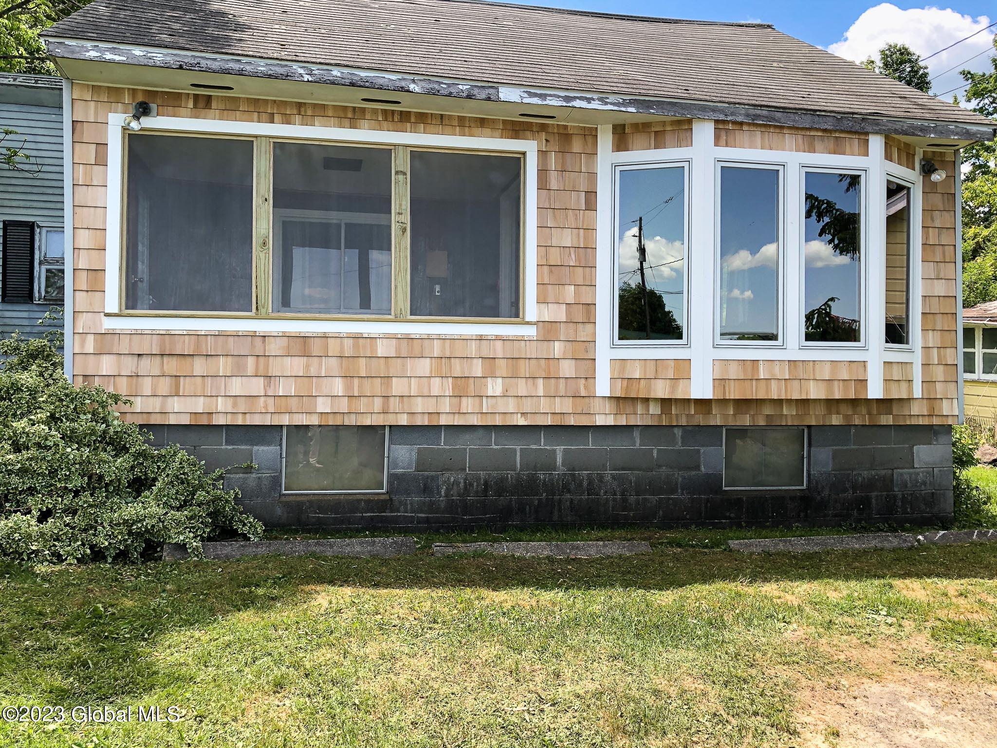 7 O Hanlon Lane, East Berne, NY 12059 Compass