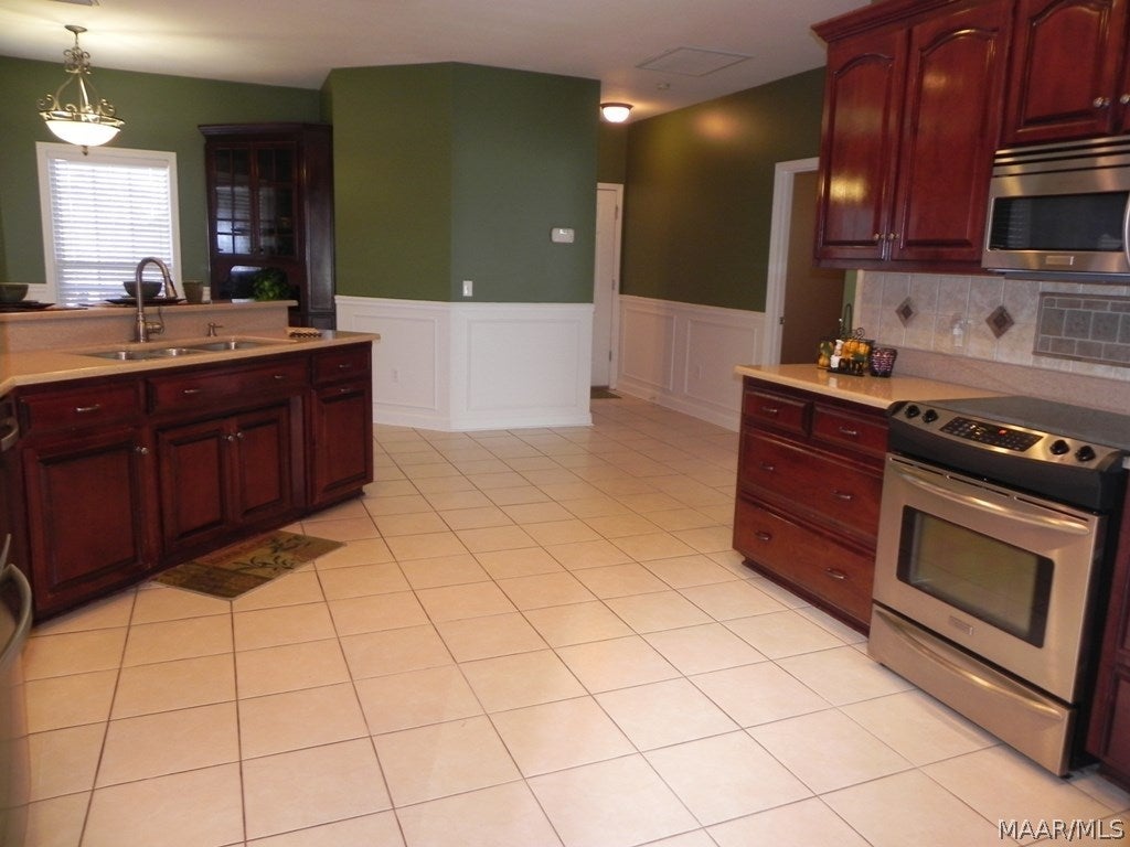 23 Blue Ridge Circle Enterprise, AL 36330 - Photo 10 of 36 Gallery Image 10