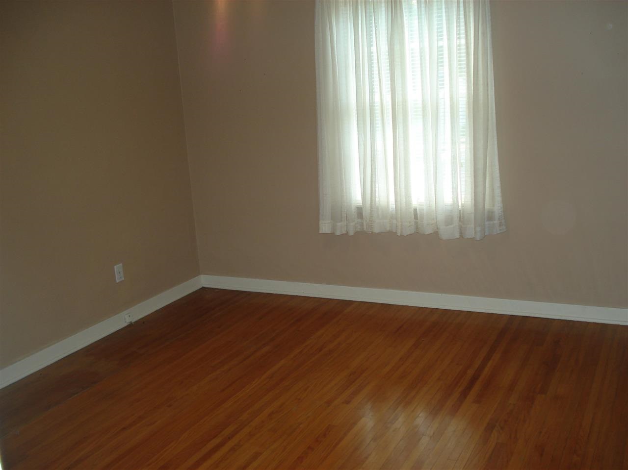 1647 Cherokee Road Fort Wayne, IN 46808 - Photo 14 of 27