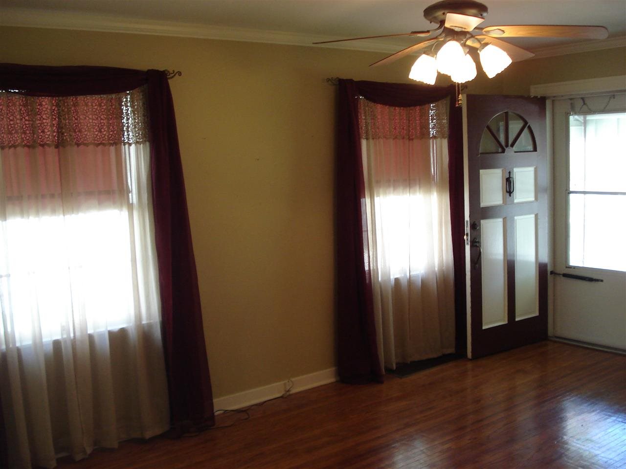 1647 Cherokee Road Fort Wayne, IN 46808 - Photo 5 of 27