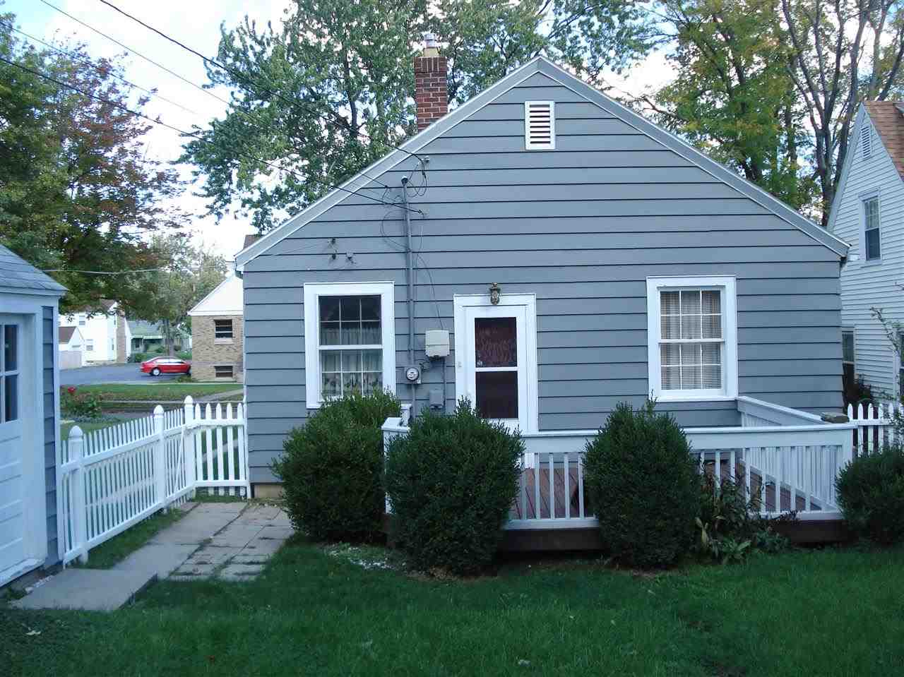 1647 Cherokee Road Fort Wayne, IN 46808 - Photo 8 of 27